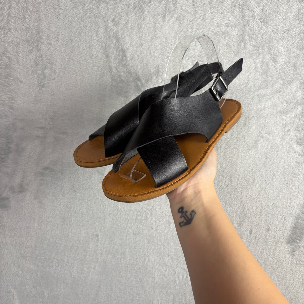 Universal Thread Sandals Crisscross Slingback 8 Black Flat Strappy Shoes Boho